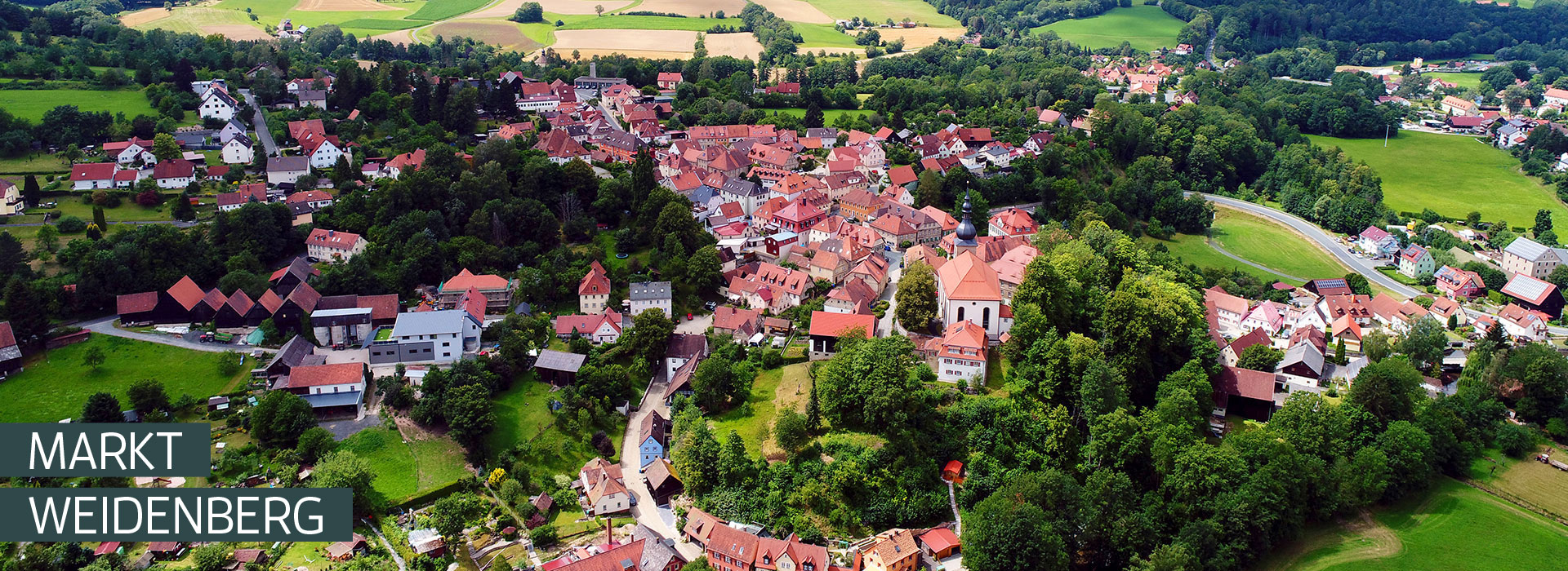 Sliderbild Markt Weidenberg mit Ortsbezeichnung